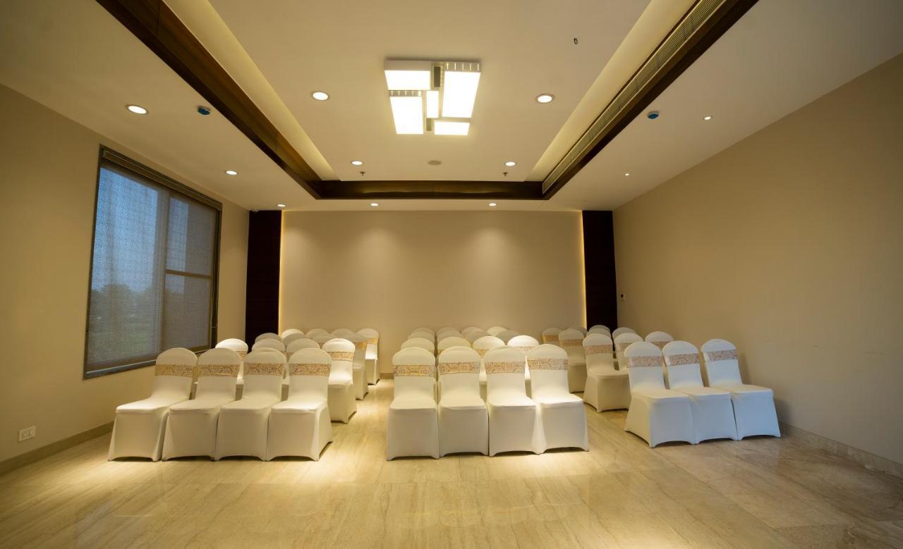 Hotel Rajhans Abhinandan 보팔 외부 사진