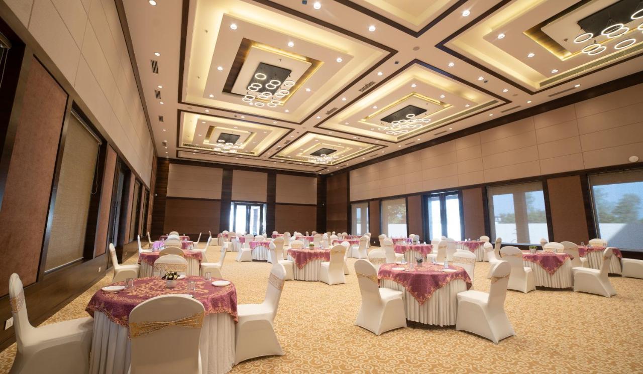 Hotel Rajhans Abhinandan 보팔 외부 사진