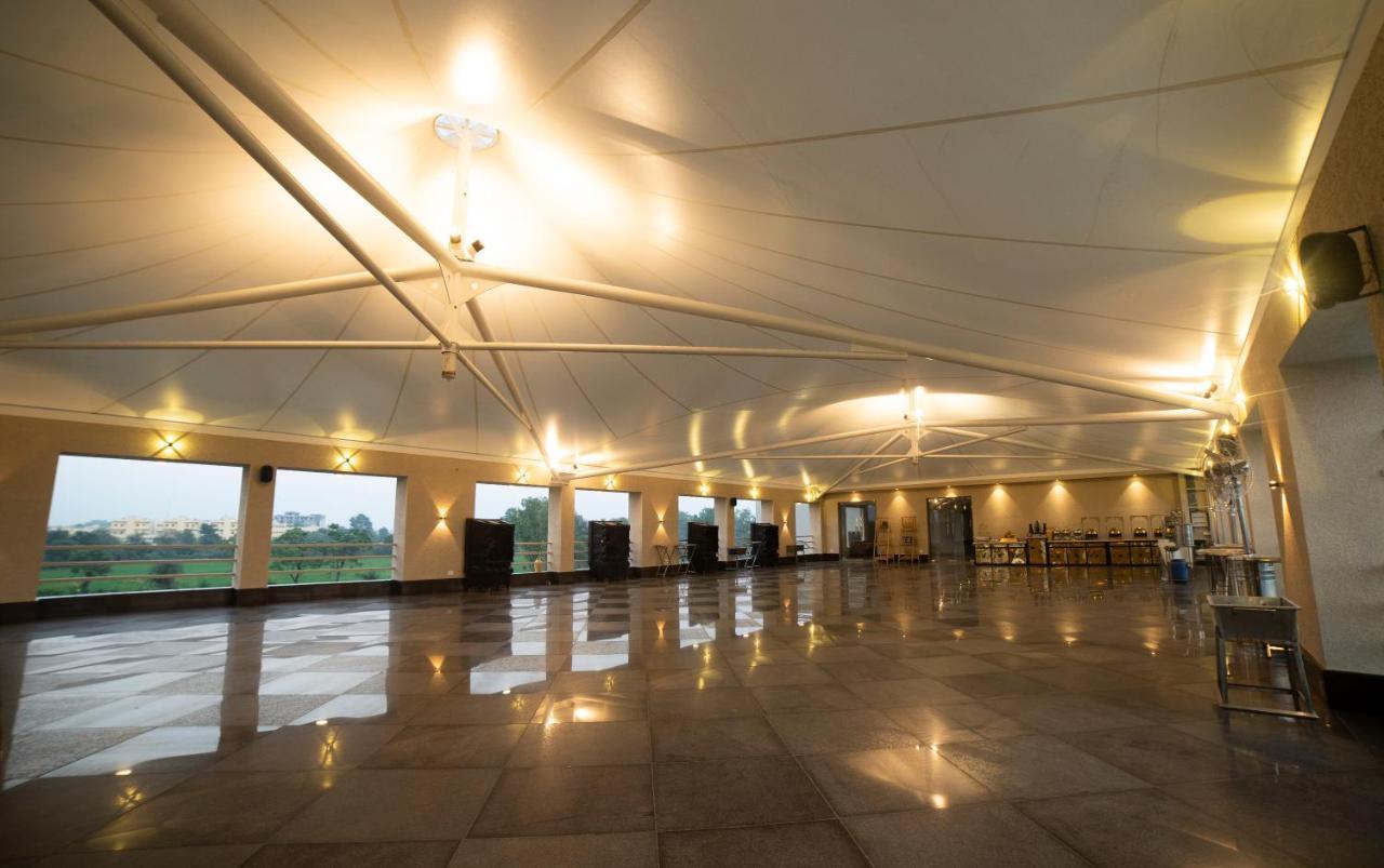 Hotel Rajhans Abhinandan 보팔 외부 사진