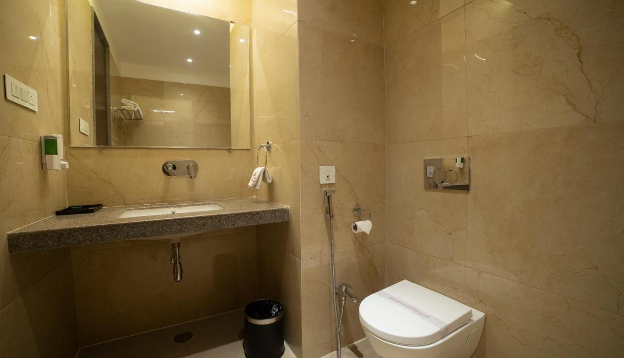 Hotel Rajhans Abhinandan 보팔 외부 사진